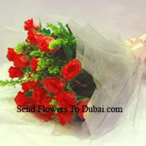 12 Exotic Red Roses